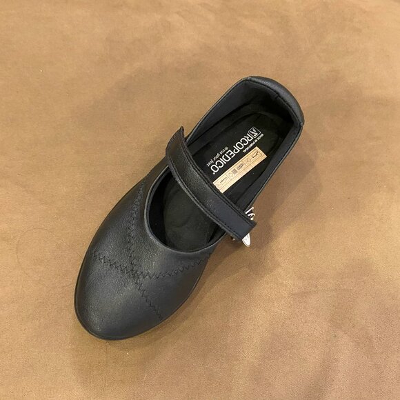 Arcopedico - L18 Black - Multiple Sizes (NEW W/ BOX) - Picture 2 of 2